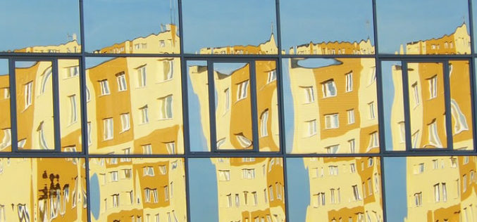 3 Signs You Need New Windows for Your Office Building