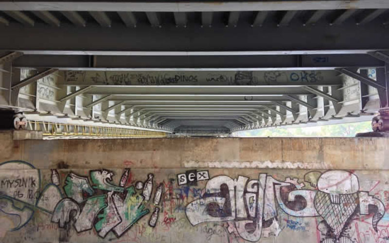 How to Rid Your Business of Unsightly Graffiti