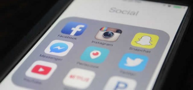 Social Media Stupor: Should Your Business Be Marketing With Snapchat?
