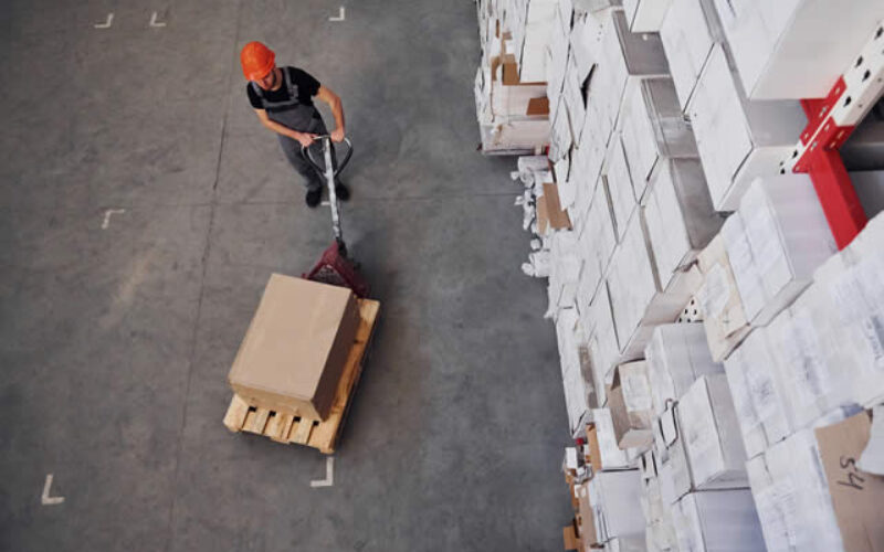 A Guide to Must-Have Warehouse Equipment