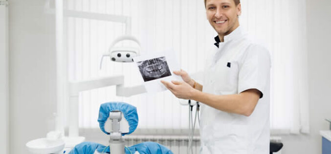 Best Ways Dentists Can Avoid Workplace Injuries