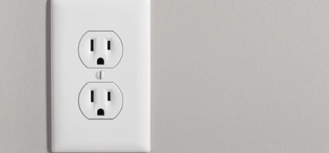 How To Identify a Dead Electrical Outlet