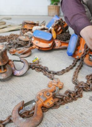 Wire Rope vs. Chain Slings: Which Is Better?