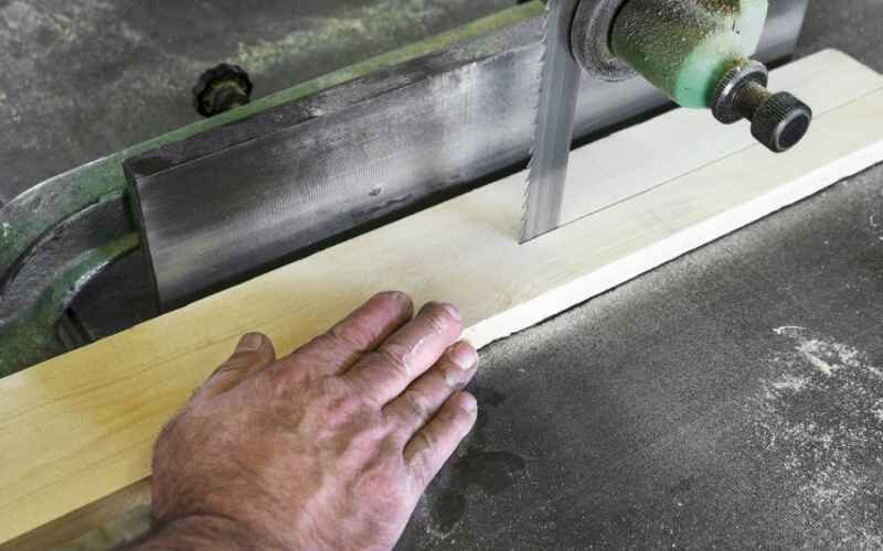 Safety Tips for Preventing Band Saw Injuries