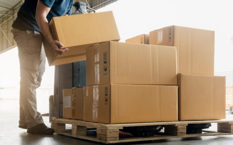Best Practices for Stacking Loads in Warehouses and Trucks