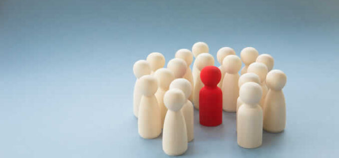 When to Outsource: A Complete Guide to Hiring Contractors