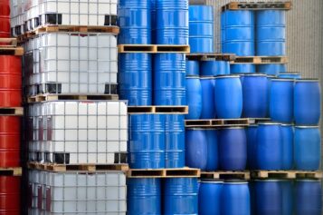 How To Choose Reliable Vendors for Chemical Packaging