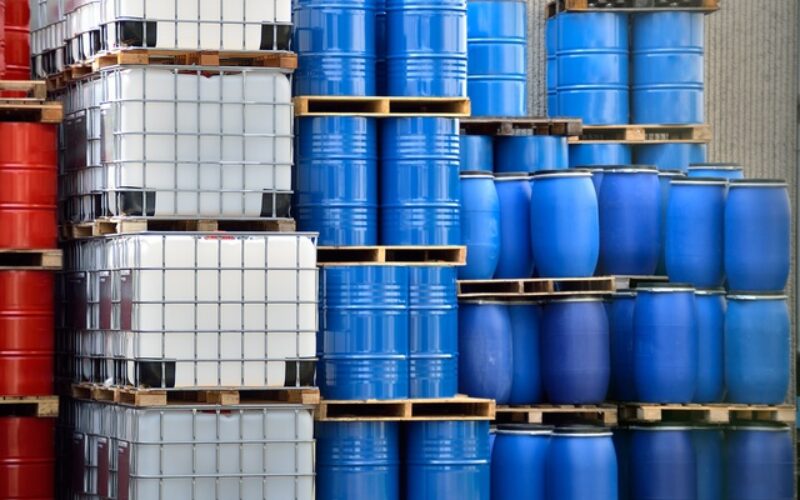 How To Choose Reliable Vendors for Chemical Packaging