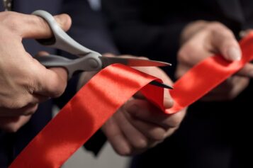 How to Throw a Grand Opening That Makes an Impact