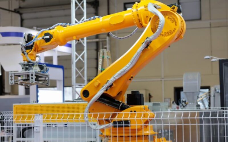 The Benefits of Robotic Palletizers for Your Warehouse